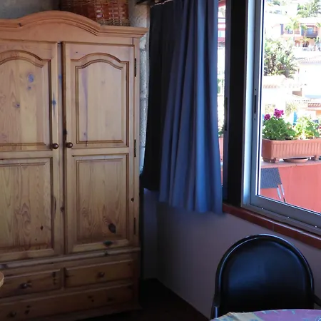 Huebsches Mit Teide Und Meerblick In El * Sauzal